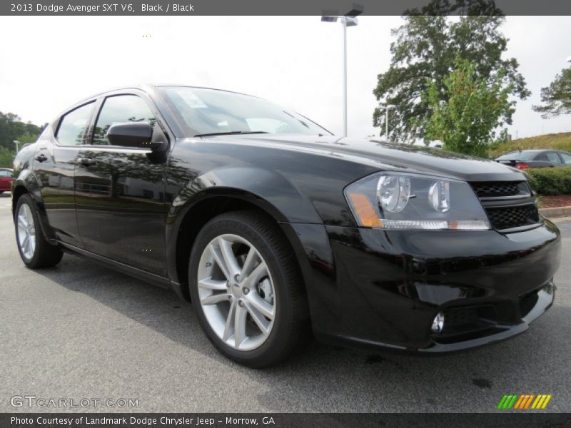 Front 3/4 View of 2013 Avenger SXT V6