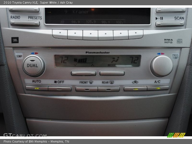 Super White / Ash Gray 2010 Toyota Camry XLE
