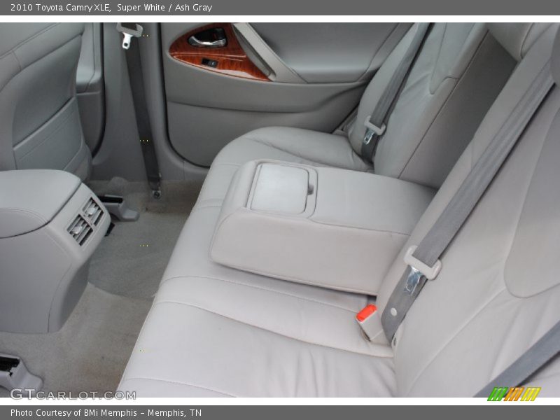 Super White / Ash Gray 2010 Toyota Camry XLE