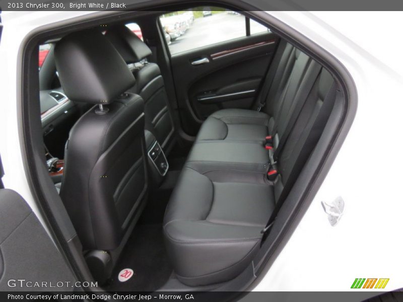 Bright White / Black 2013 Chrysler 300