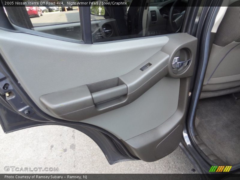 Night Armor Pearl / Steel/Graphite 2005 Nissan Xterra Off Road 4x4