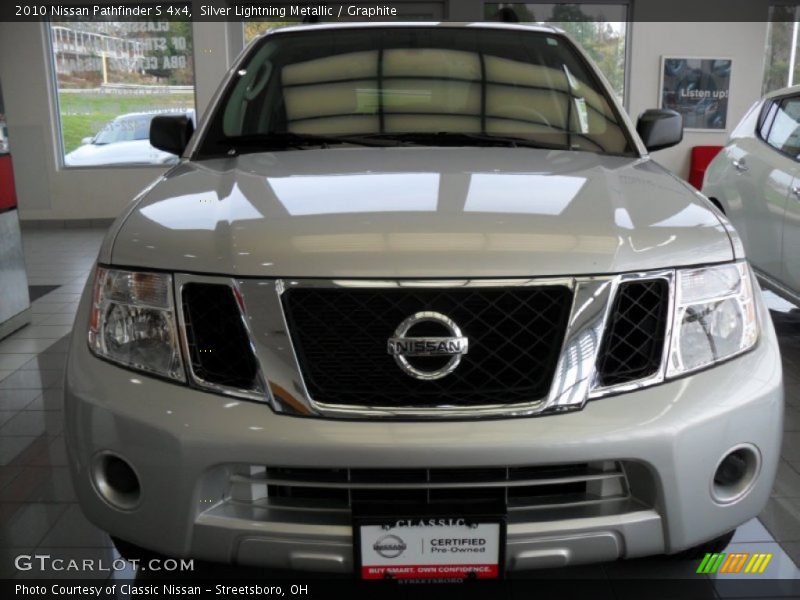 Silver Lightning Metallic / Graphite 2010 Nissan Pathfinder S 4x4