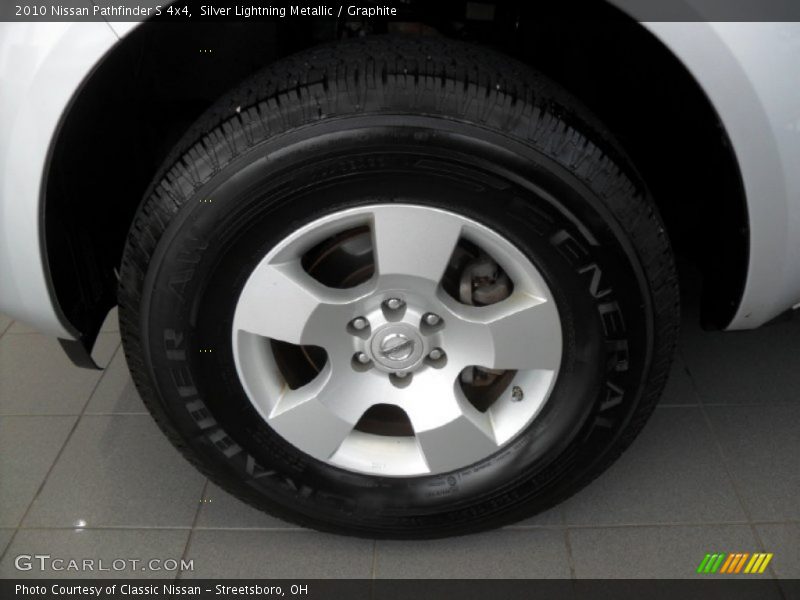 Silver Lightning Metallic / Graphite 2010 Nissan Pathfinder S 4x4