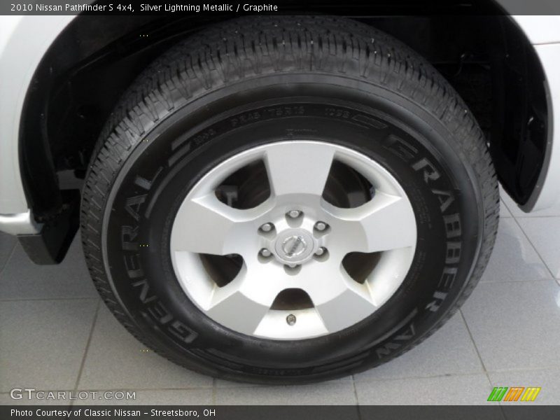 Silver Lightning Metallic / Graphite 2010 Nissan Pathfinder S 4x4