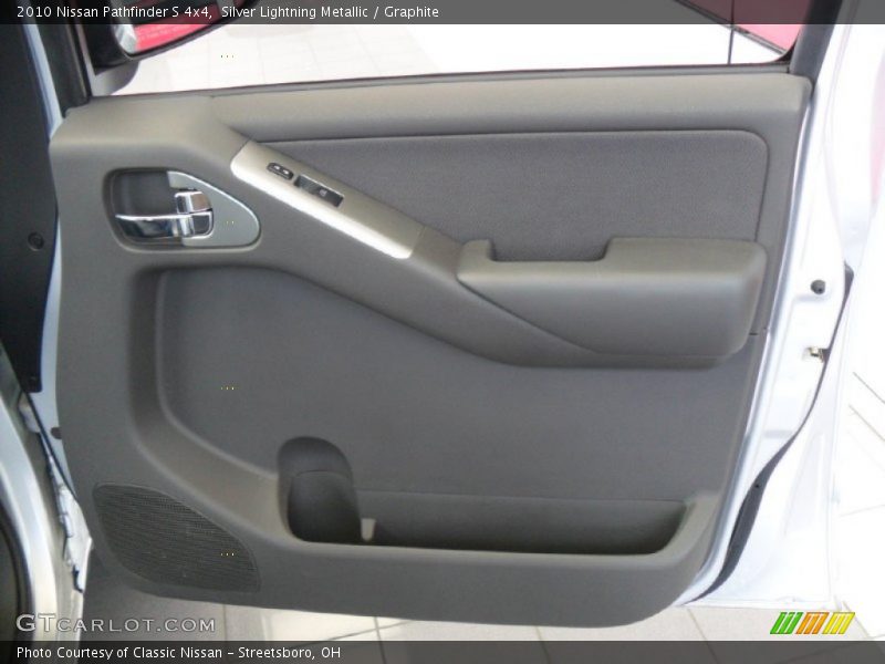 Silver Lightning Metallic / Graphite 2010 Nissan Pathfinder S 4x4