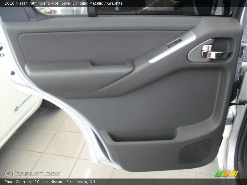 Silver Lightning Metallic / Graphite 2010 Nissan Pathfinder S 4x4