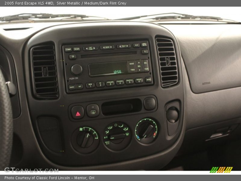 Silver Metallic / Medium/Dark Flint Grey 2005 Ford Escape XLS 4WD