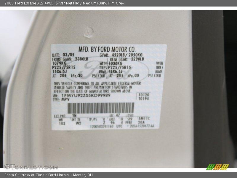 Silver Metallic / Medium/Dark Flint Grey 2005 Ford Escape XLS 4WD
