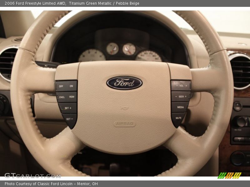  2006 Freestyle Limited AWD Steering Wheel