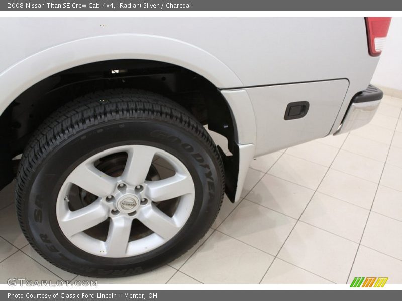 Radiant Silver / Charcoal 2008 Nissan Titan SE Crew Cab 4x4