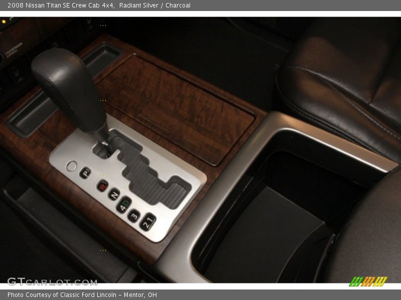 Radiant Silver / Charcoal 2008 Nissan Titan SE Crew Cab 4x4