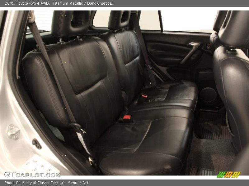 Titanium Metallic / Dark Charcoal 2005 Toyota RAV4 4WD