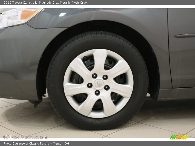 Magnetic Gray Metallic / Ash Gray 2010 Toyota Camry LE