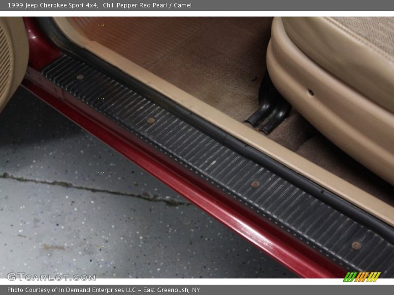 Chili Pepper Red Pearl / Camel 1999 Jeep Cherokee Sport 4x4