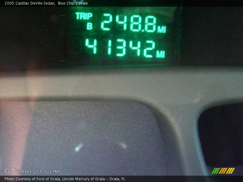 Blue Chip / Shale 2005 Cadillac DeVille Sedan