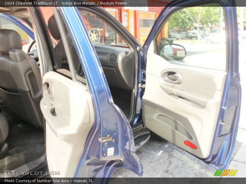 Indigo Blue Metallic / Medium Pewter 2004 Chevrolet TrailBlazer LT