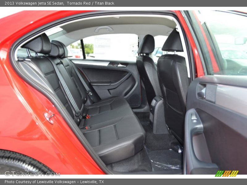 Tornado Red / Titan Black 2013 Volkswagen Jetta SE Sedan