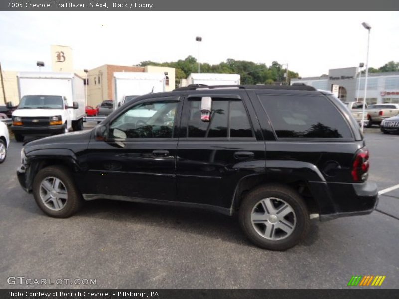 Black / Ebony 2005 Chevrolet TrailBlazer LS 4x4