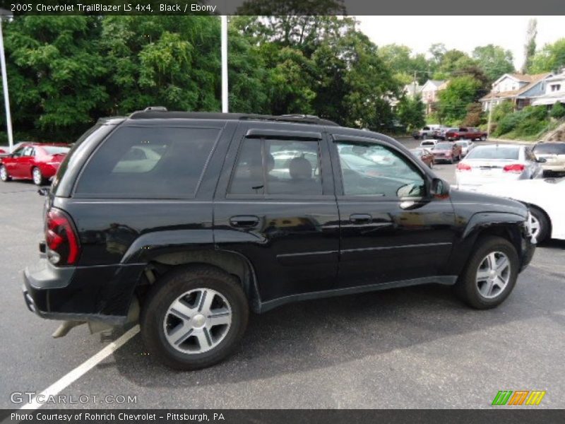 Black / Ebony 2005 Chevrolet TrailBlazer LS 4x4
