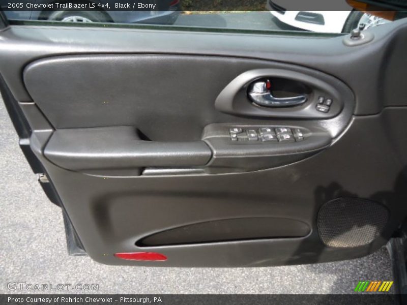 Black / Ebony 2005 Chevrolet TrailBlazer LS 4x4