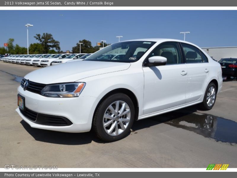 Candy White / Cornsilk Beige 2013 Volkswagen Jetta SE Sedan