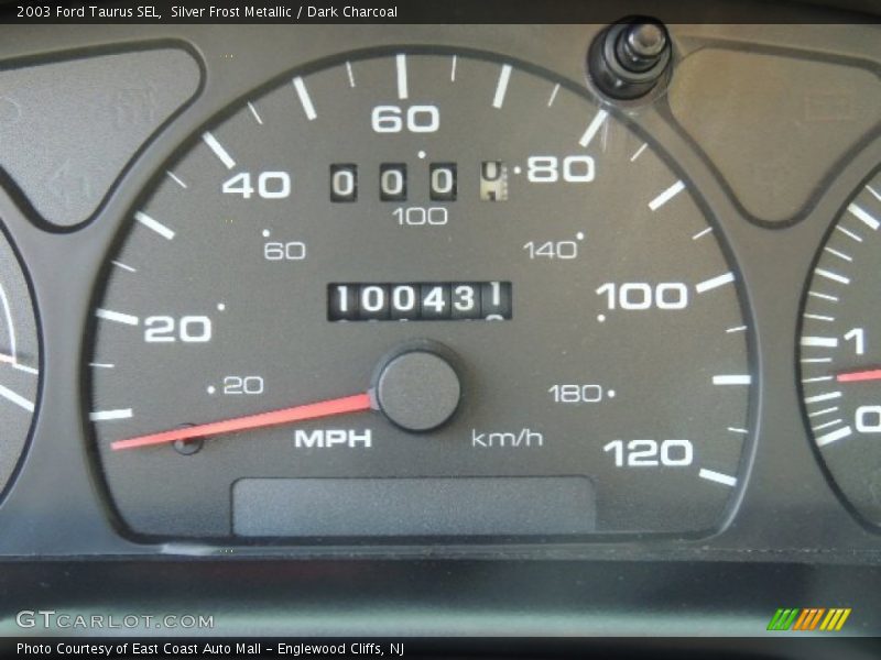 Silver Frost Metallic / Dark Charcoal 2003 Ford Taurus SEL