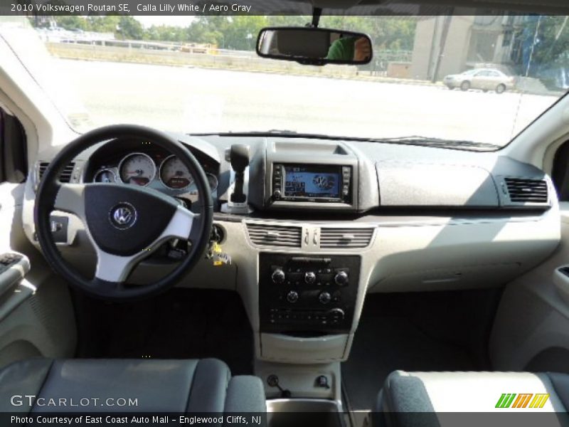 Calla Lilly White / Aero Gray 2010 Volkswagen Routan SE
