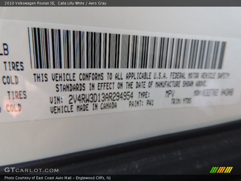 Calla Lilly White / Aero Gray 2010 Volkswagen Routan SE