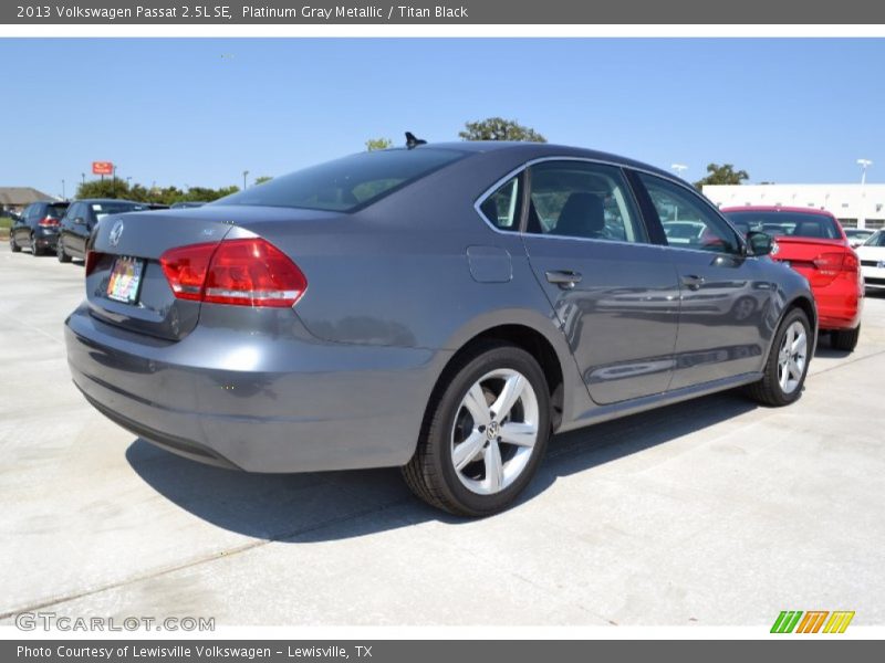 Platinum Gray Metallic / Titan Black 2013 Volkswagen Passat 2.5L SE