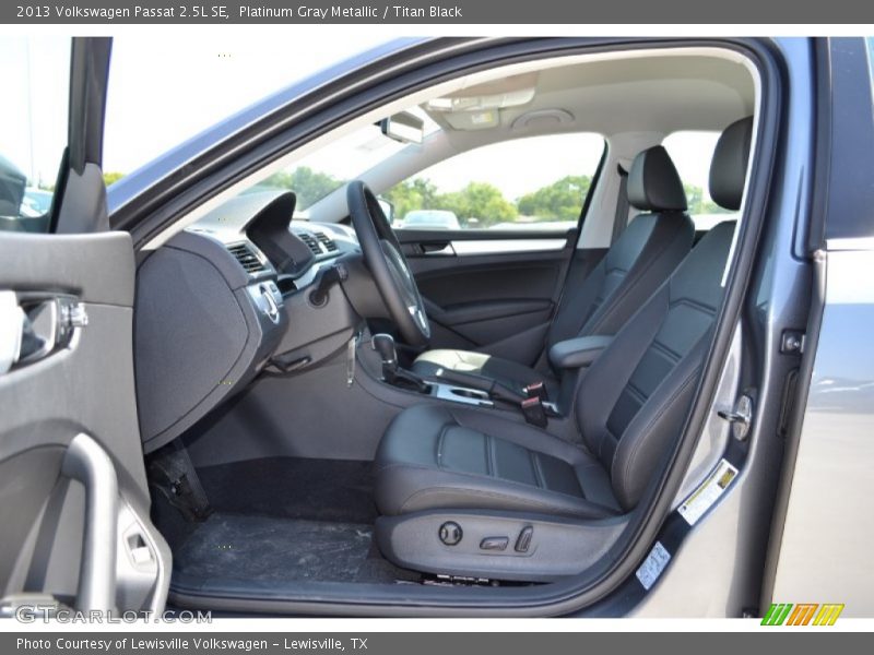 Platinum Gray Metallic / Titan Black 2013 Volkswagen Passat 2.5L SE