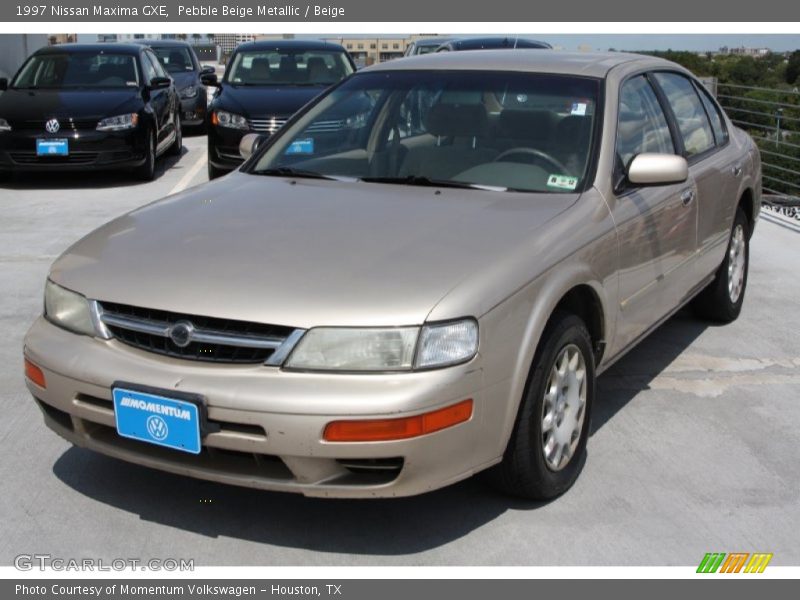 Pebble Beige Metallic / Beige 1997 Nissan Maxima GXE
