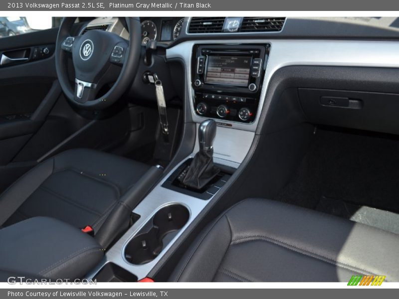 Platinum Gray Metallic / Titan Black 2013 Volkswagen Passat 2.5L SE