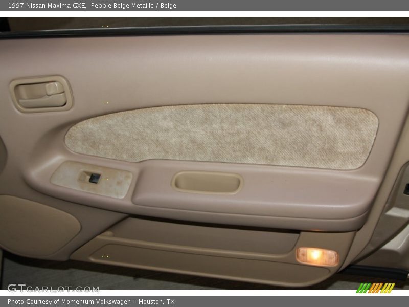 Pebble Beige Metallic / Beige 1997 Nissan Maxima GXE