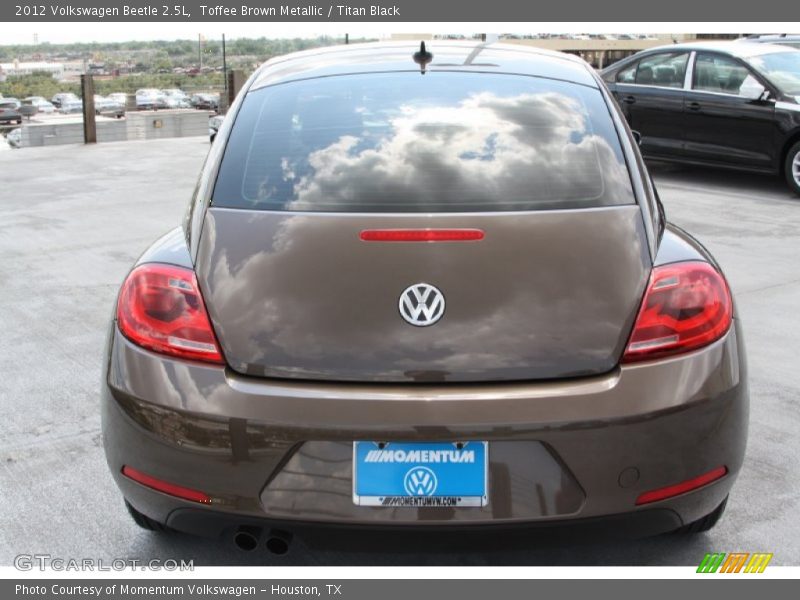 Toffee Brown Metallic / Titan Black 2012 Volkswagen Beetle 2.5L