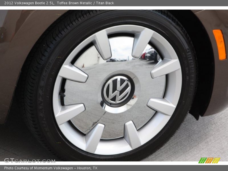 Toffee Brown Metallic / Titan Black 2012 Volkswagen Beetle 2.5L