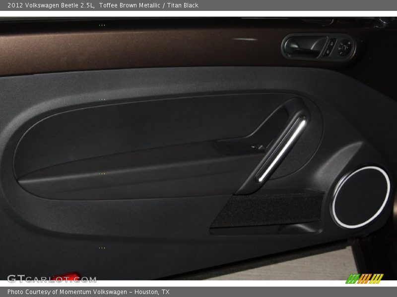 Toffee Brown Metallic / Titan Black 2012 Volkswagen Beetle 2.5L