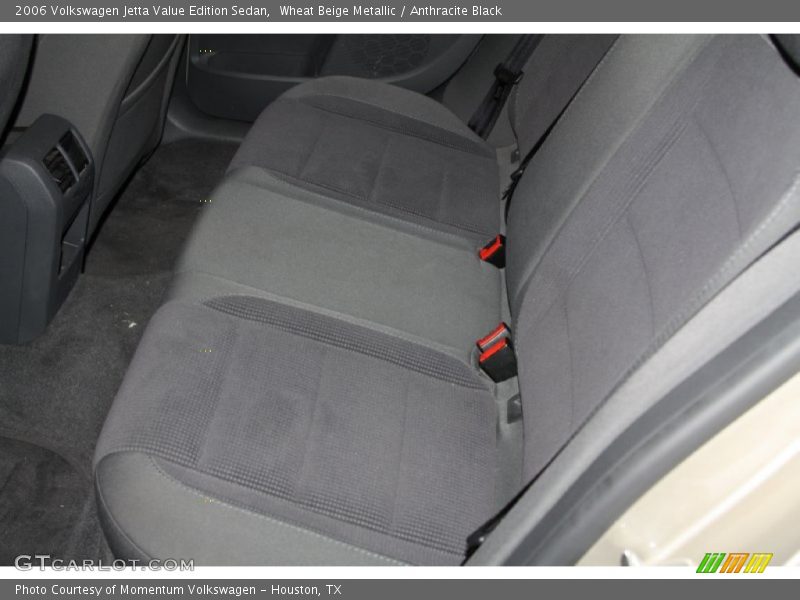 Wheat Beige Metallic / Anthracite Black 2006 Volkswagen Jetta Value Edition Sedan