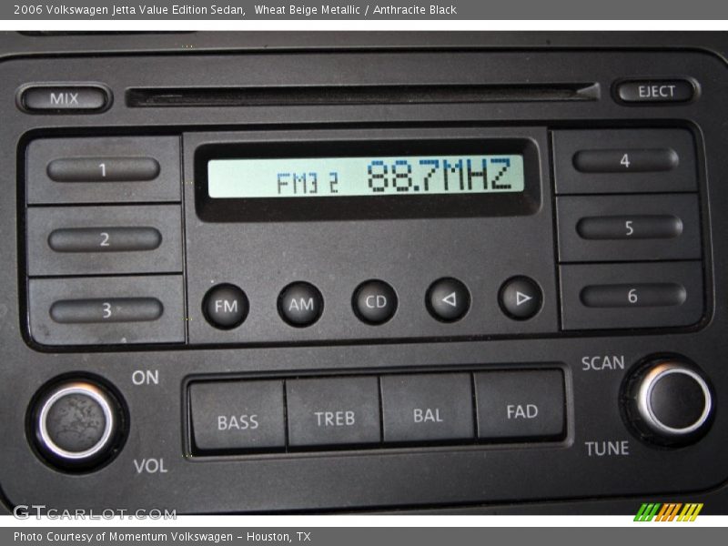 Wheat Beige Metallic / Anthracite Black 2006 Volkswagen Jetta Value Edition Sedan