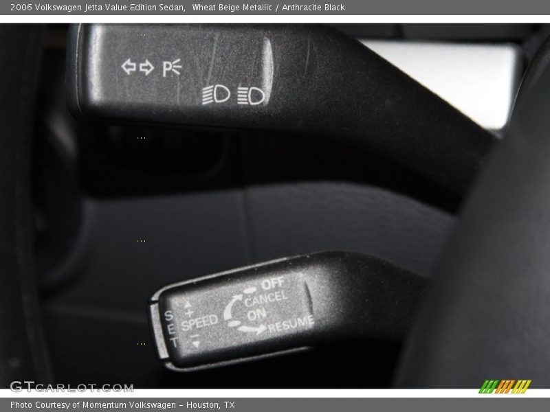 Wheat Beige Metallic / Anthracite Black 2006 Volkswagen Jetta Value Edition Sedan