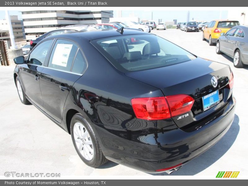 Black Uni / Titan Black 2013 Volkswagen Jetta SE Sedan