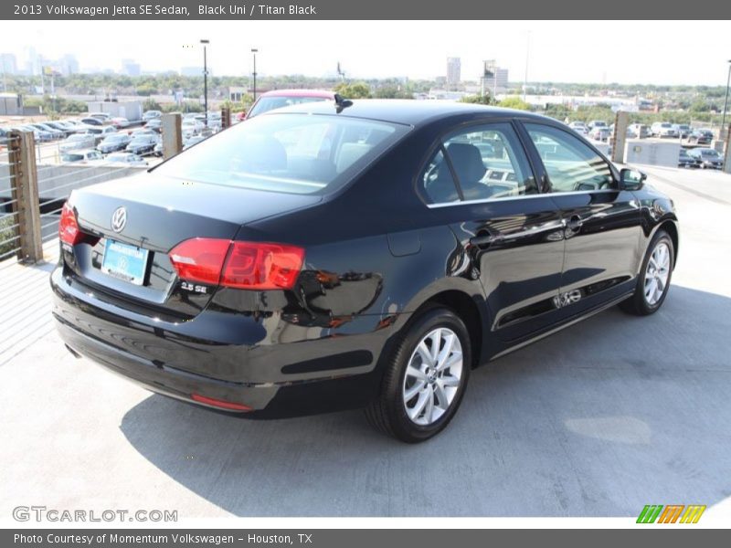 Black Uni / Titan Black 2013 Volkswagen Jetta SE Sedan