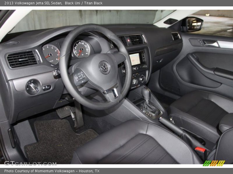 Black Uni / Titan Black 2013 Volkswagen Jetta SEL Sedan