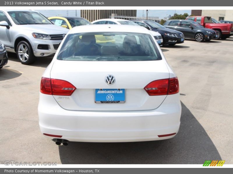 Candy White / Titan Black 2013 Volkswagen Jetta S Sedan