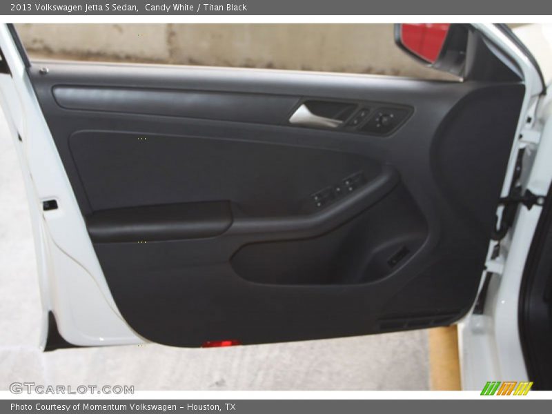 Candy White / Titan Black 2013 Volkswagen Jetta S Sedan