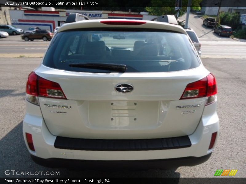 Satin White Pearl / Ivory 2013 Subaru Outback 2.5i