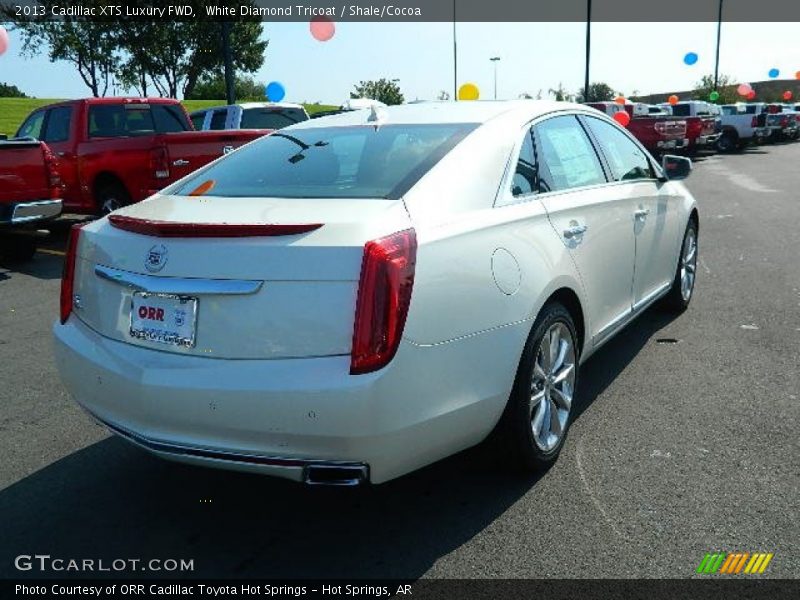 White Diamond Tricoat / Shale/Cocoa 2013 Cadillac XTS Luxury FWD