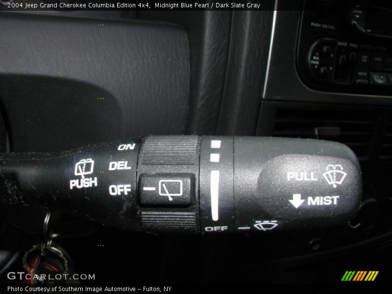 Controls of 2004 Grand Cherokee Columbia Edition 4x4