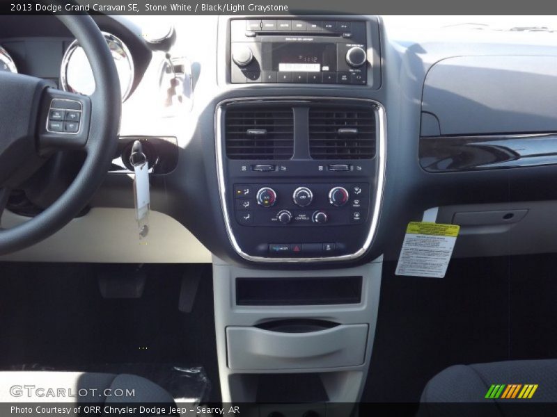 Stone White / Black/Light Graystone 2013 Dodge Grand Caravan SE