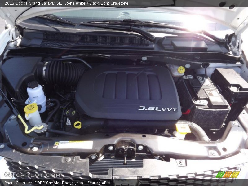 Stone White / Black/Light Graystone 2013 Dodge Grand Caravan SE