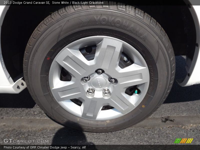 Stone White / Black/Light Graystone 2013 Dodge Grand Caravan SE